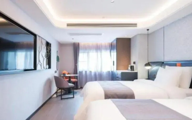 Yitel Collection (Chengdu Wuhouci Sichuan Orthopaedic Hospital Metro Station Branch)