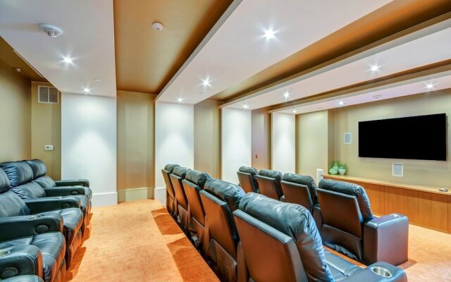 Global Luxury Suites in Sterling