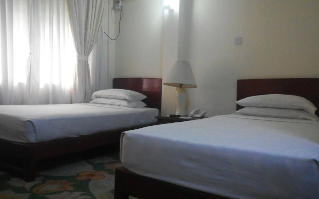Eden Palace Hotel