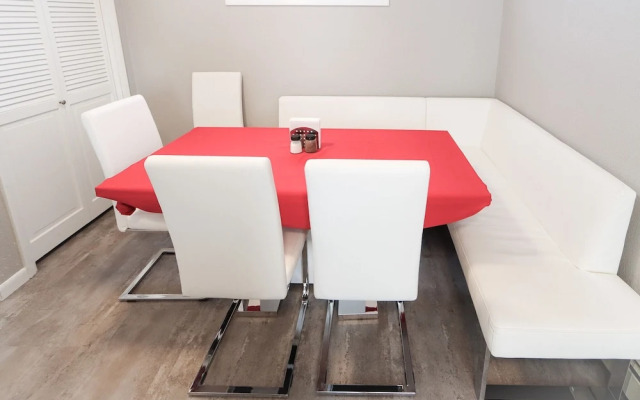 Downtown Granby Retreat & Spa