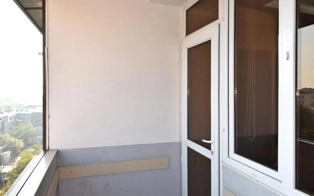 Yeznik Koghbatsi - Amiryan crossroads 1 bedroom comfy apartment with Balcony KO100