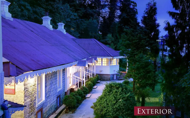 Summit Swiss Heritage Hotel & Spa