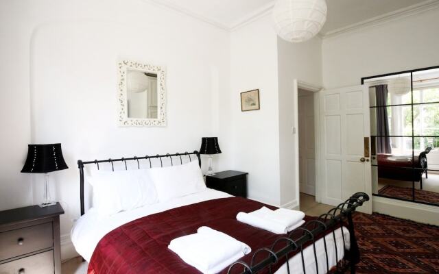 Charming, Victorian 2BR Flat in Oxford