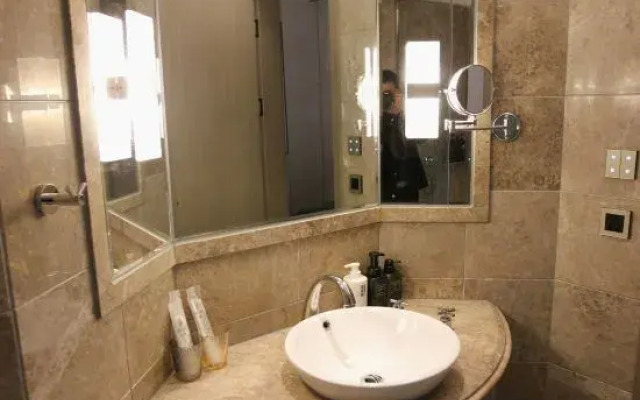 PRIUS HOTEL (Huaren Wanjia Store in Cixi City Center)