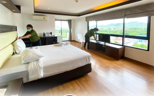 Initial Hua Hin