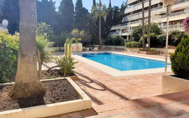 1 Bedroom Apartment Second Line Beach- Parque Marbella Building
