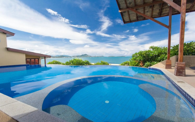 Boujis Boutique Resort