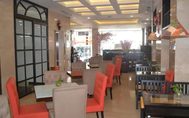 Sanouva Saigon Hotel