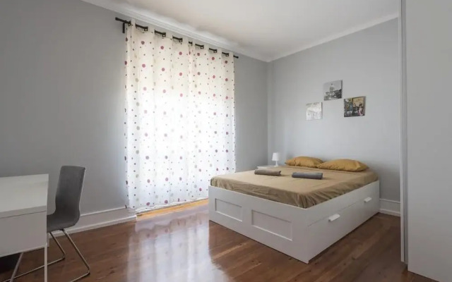 Room Gani