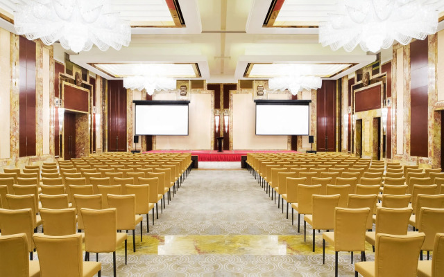 Sheraton Qingdao Jiaozhou Hotel