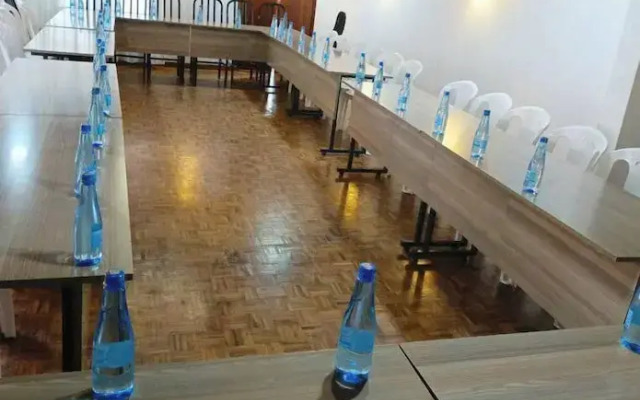4 Tee's Hotel Rongai
