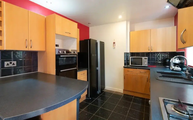 4br-7guests-freeparking-garden-wifi