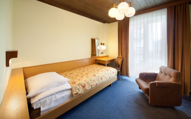 Hotel Trst