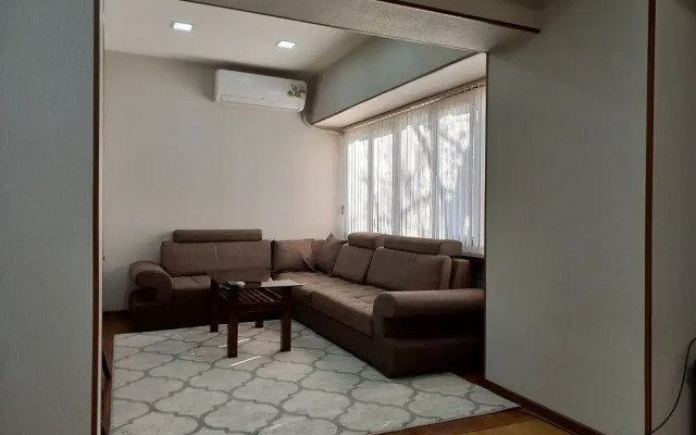 4-bed Apartment in Tashkent City Center C1