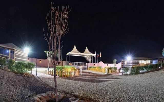 Rum Oasis Luxury Camp