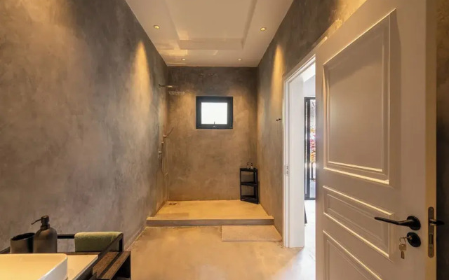 V Hotel In Paje