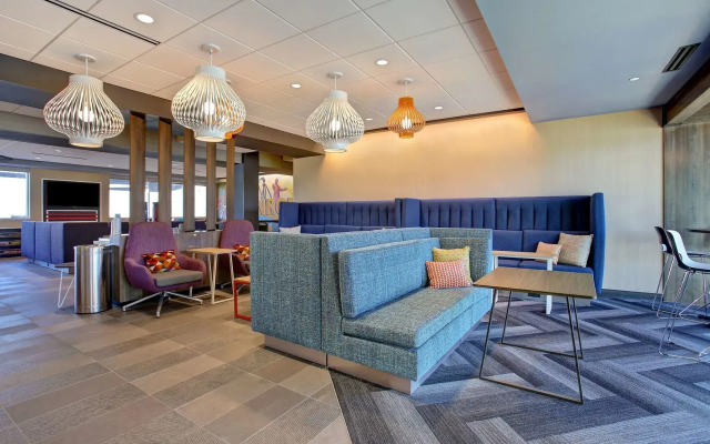 Tru By Hilton Monroe