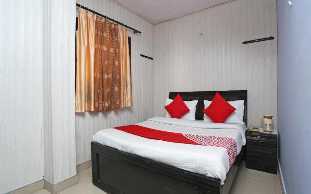 Collection O 37373 Hotel Sapphire