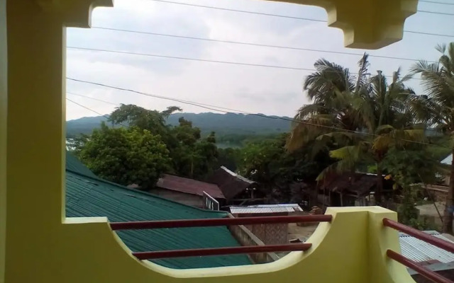 RMS Travellers Inn - Hostel