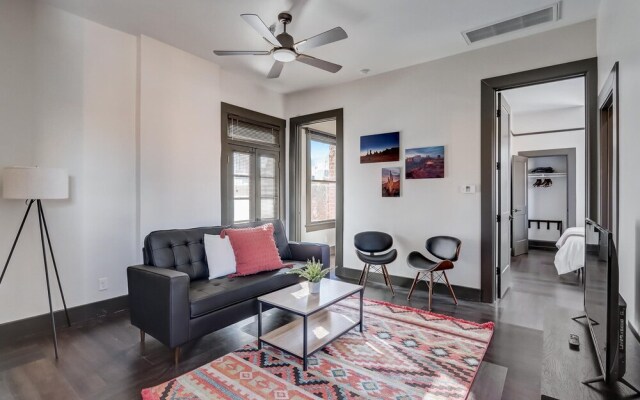 FRONTDESK The Julian Drew Apts Downtown Tucson