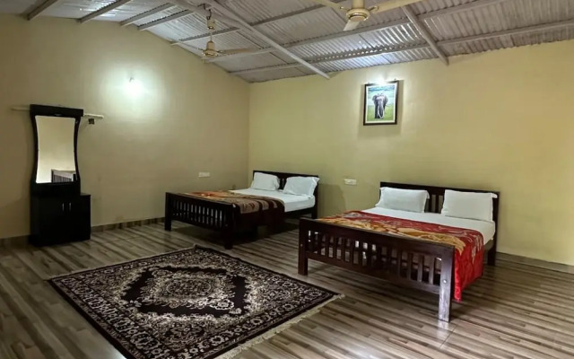 The Big Cat's Den - Maravakandy Resort