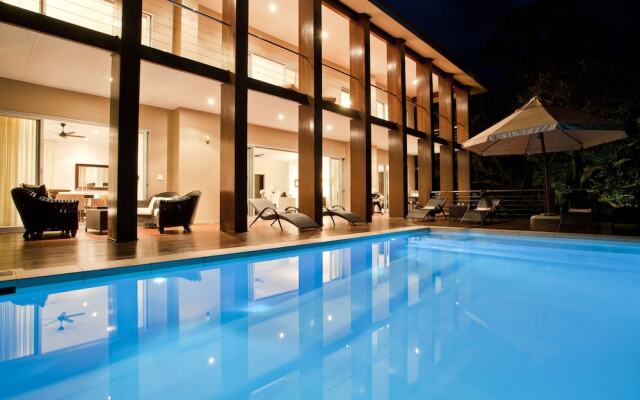 Luxury Seaside Homes