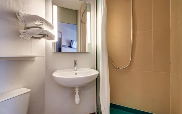 B&B HOTEL Annecy Argonay