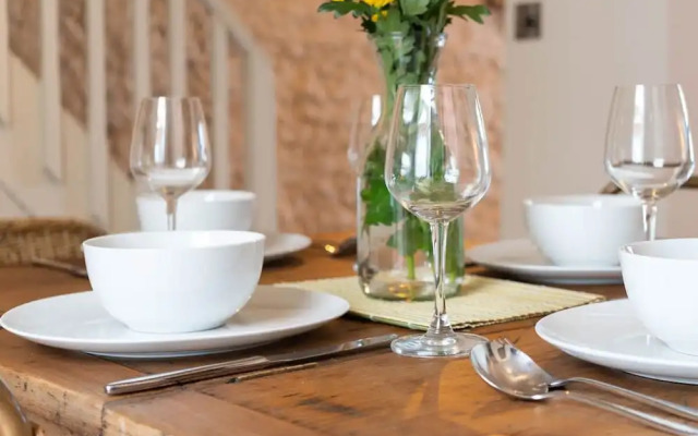 Host Stay Foundry Street Retreat