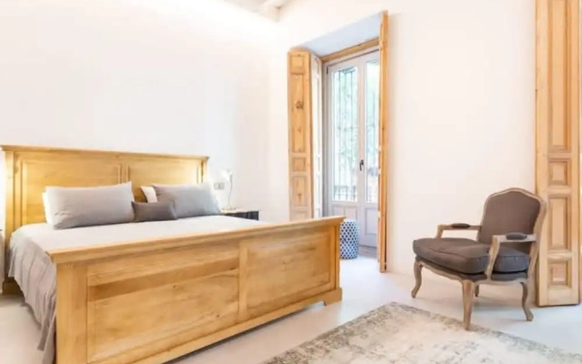 The Deauville Majestic 1 Bedroom in Chueca