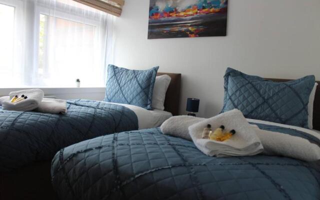 Blue Haven Silver Service Apartments Free Parking
