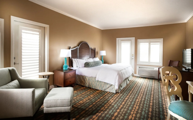 Kemah Boardwalk Inn