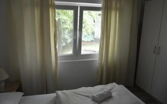 Una Rosa Hostel