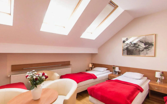 Kajzer Hostel