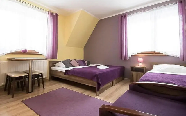 Sloneczny Dworek Guest House