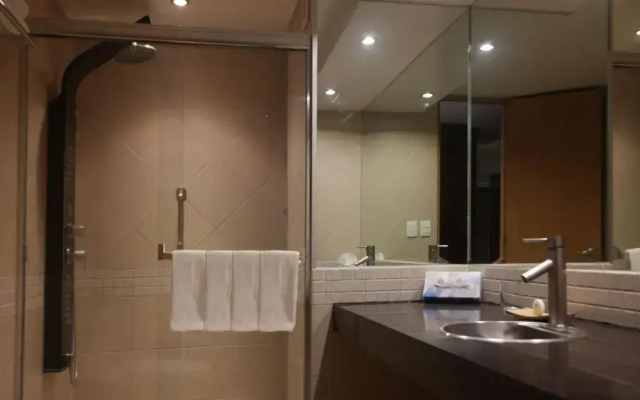 Suites Capri – Reforma 410