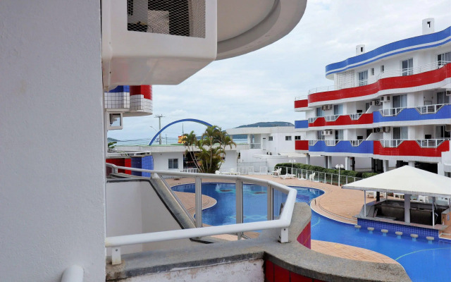 Lindo apartamento frente piscina com wi-fi - HB19F
