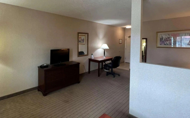 Holiday Inn Express Grants