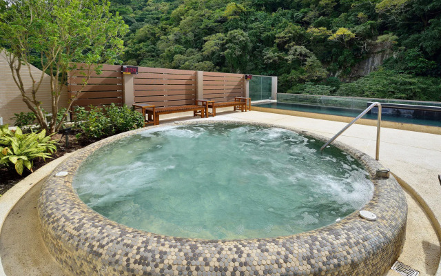 Chihpen Century Hotel