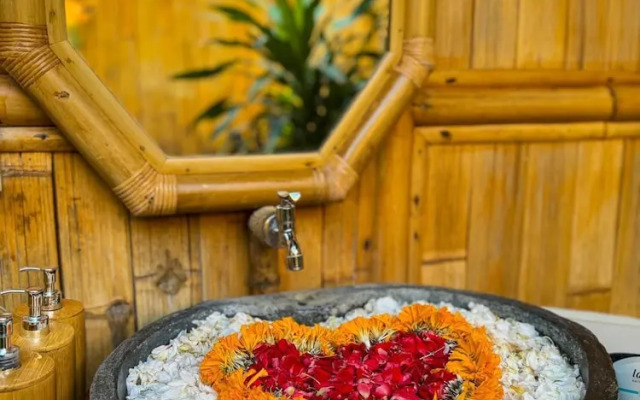 Penida Bambu Green Suites