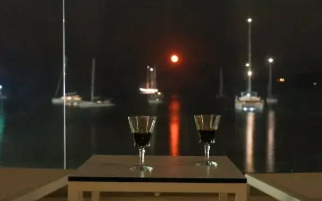 Sunrise Bay Apartments