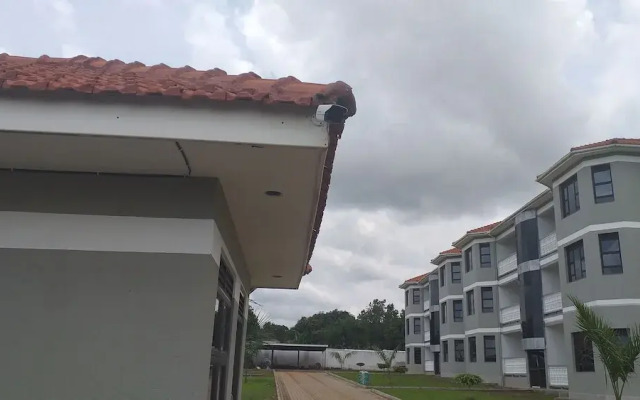 Hope's Apartments