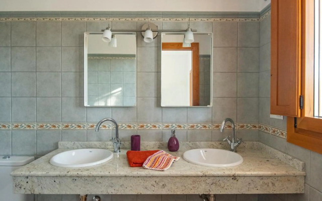 Casa Grande / Rosas Cantares