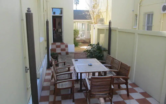 The Vic Port Elizabeth Hotel