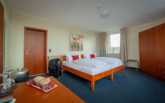 Hotel Omega