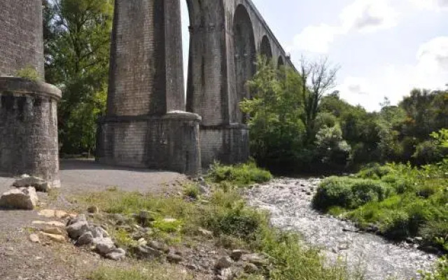 Camping Les Rives d'Auzon