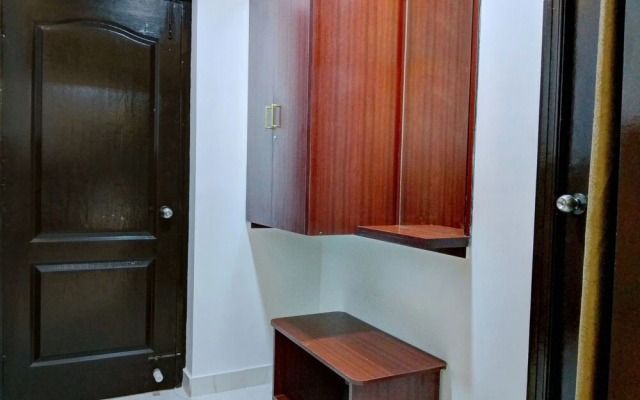 OYO 10395 Hotel Dvarka INN