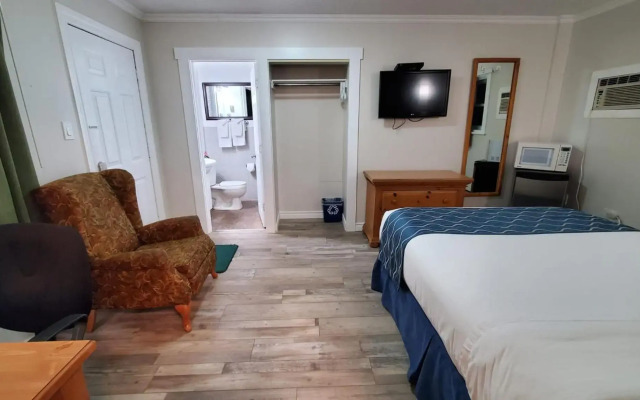 Knights Inn Colonial Fireside Inn