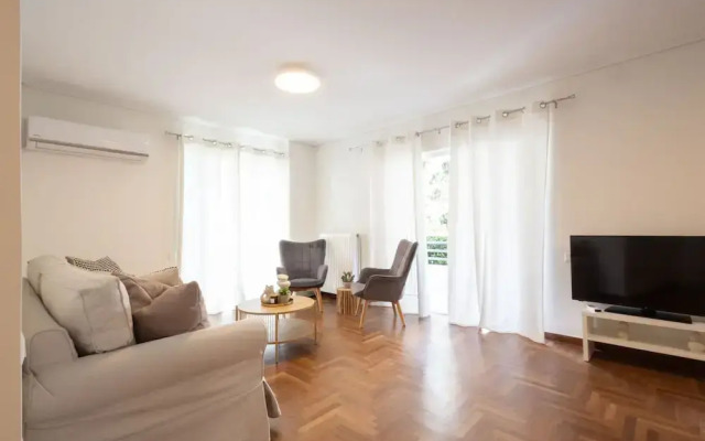 Seaside Elegance Brand New 2BD Luxury Stay