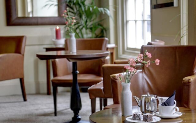 The Rose and Crown Hotel – Tonbridge