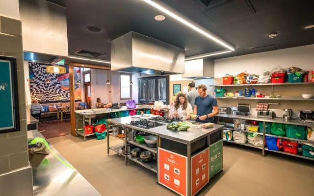 YHA Melbourne Central